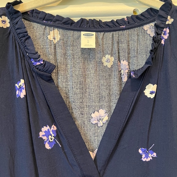 Old Navy Swing Floral Easter Dress size large; Large Dress with Sleeves - Picture 4 of 10